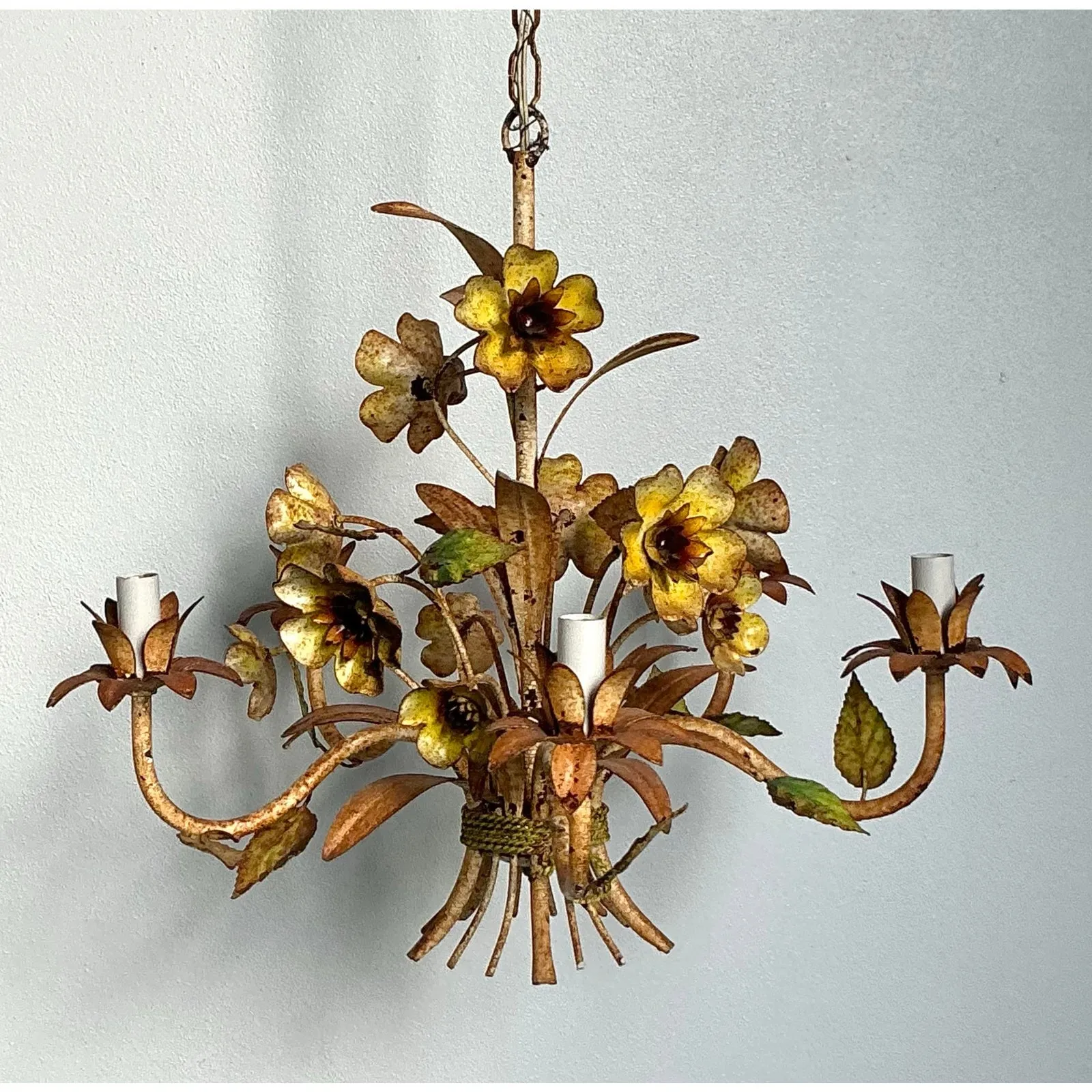 Vintage Boho Patinated Tole Chandelier — additional photo 4