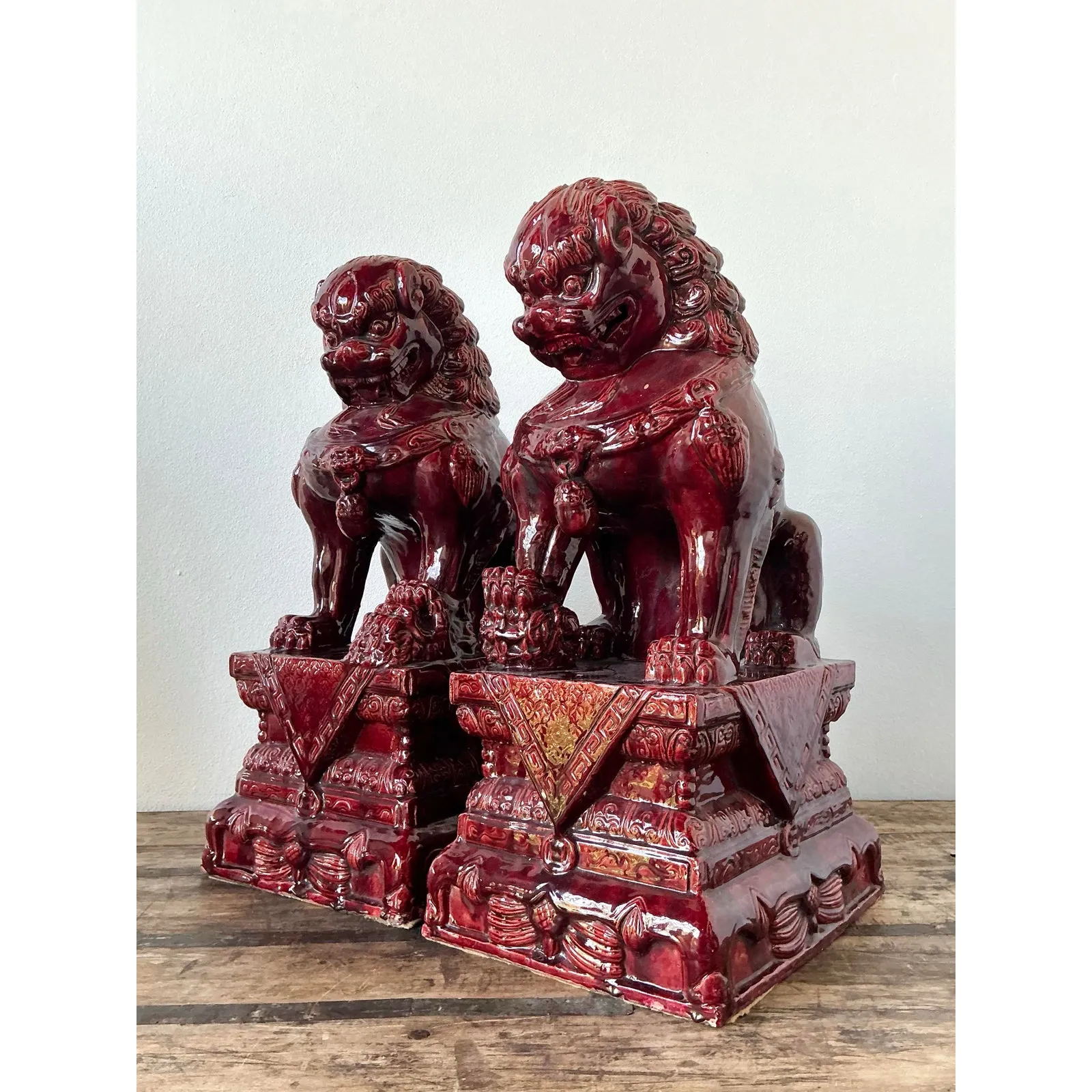 Vintage Asian “Sang De Bouf” Foo Lions - A Pair — additional photo 1