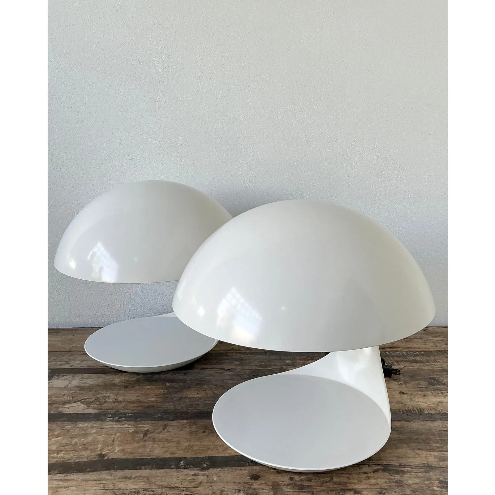 Vintage MCM Elio Martinelli “Cobra” Lamps - A Pair — additional photo 2