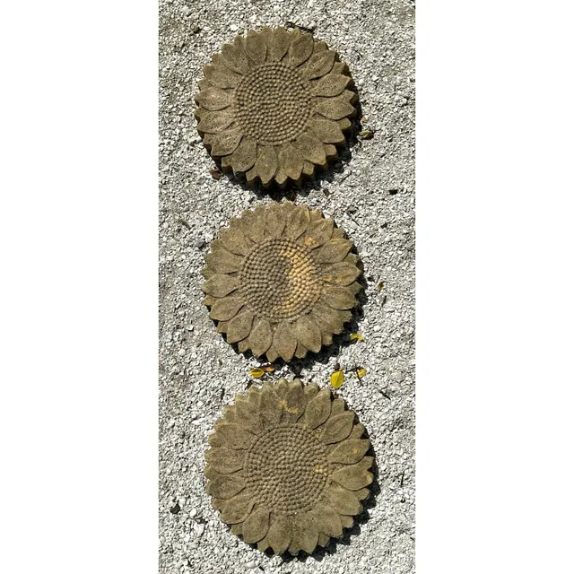 Vintage Patinated Sunflower Cast Concrete Pavers - Set of 3 — additional photo 1