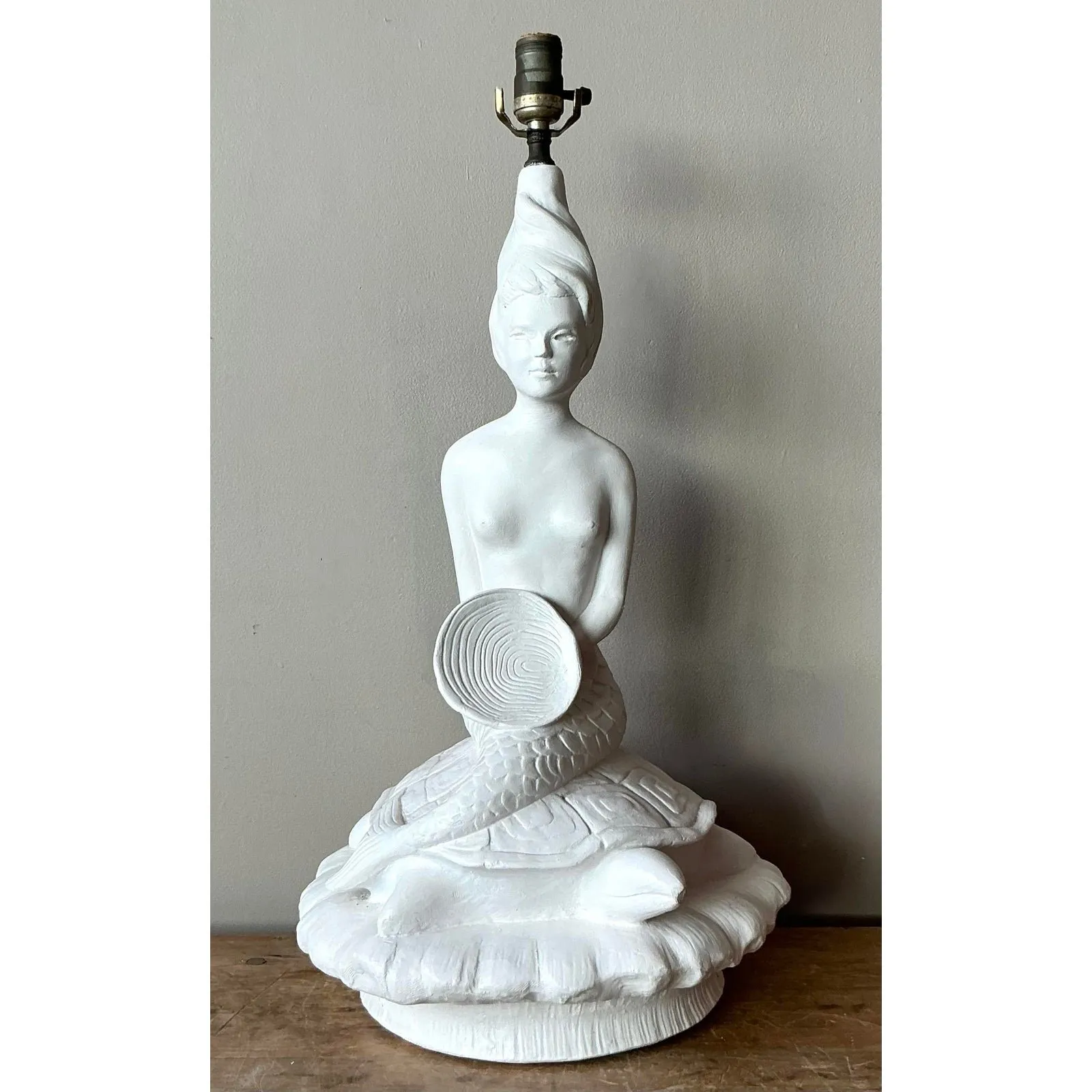 Vintage MCM Plaster Mermaid Lamp — additional photo 3