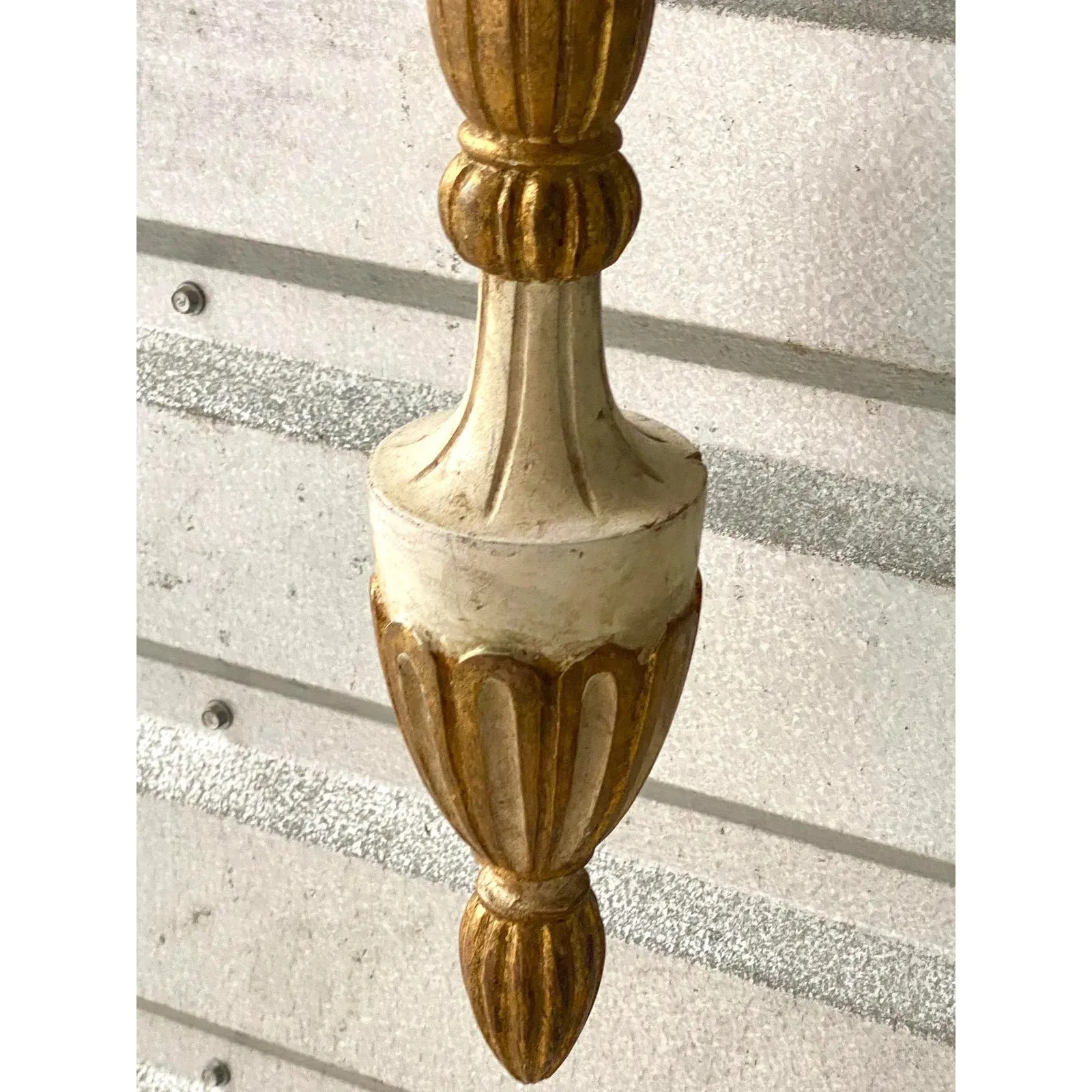 Vintage Neoclassical Gilt Flower Wall Lamp — additional photo 2