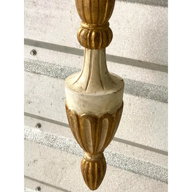 Vintage Neoclassical Gilt Flower Wall Lamp — additional photo 2