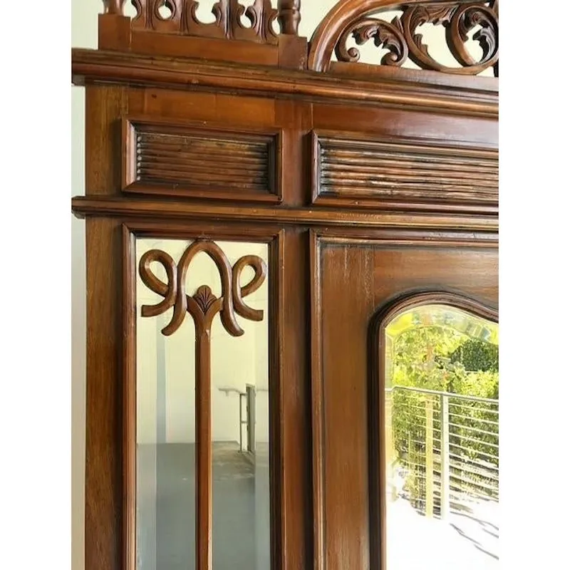 Vintage Gothic Revival Hall Bench — additional photo 3