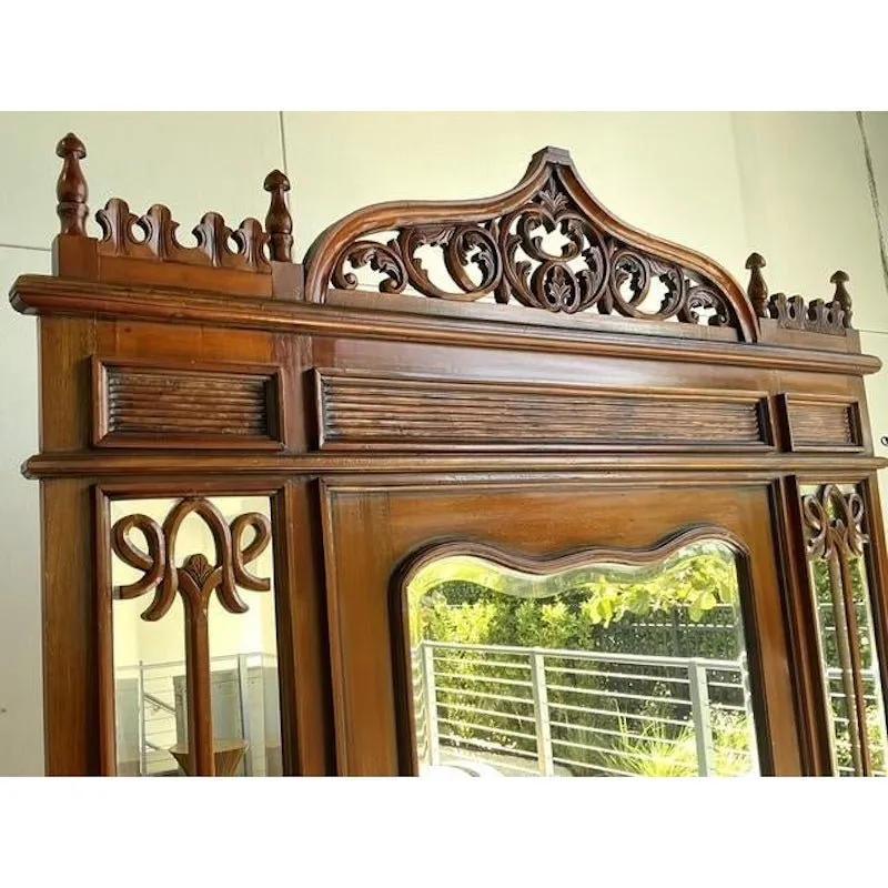 Vintage Gothic Revival Hall Bench — additional photo 6