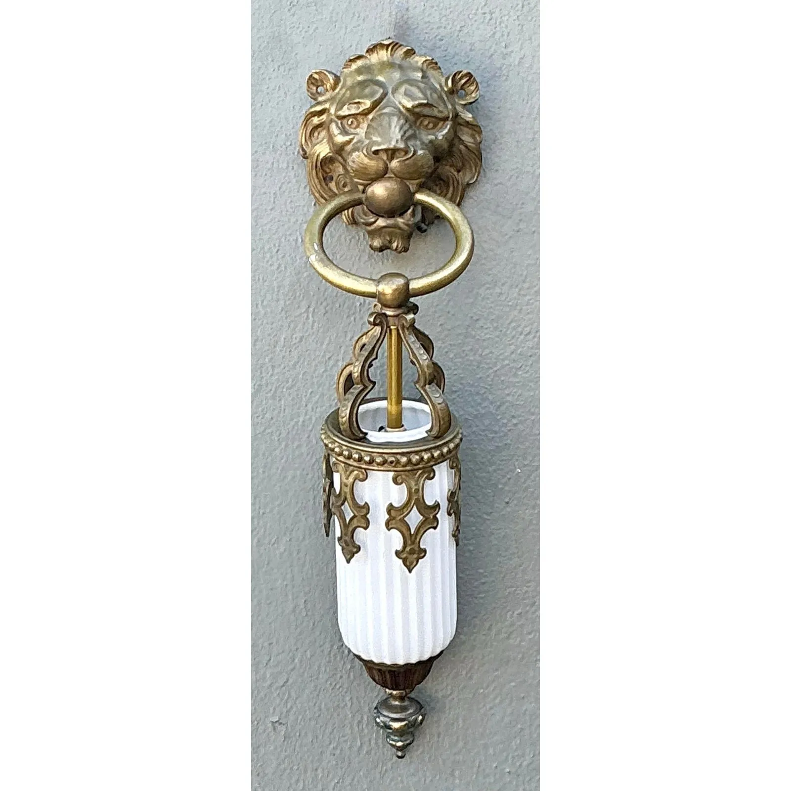 Vintage Gothic Lions Head Sconce — additional photo 1