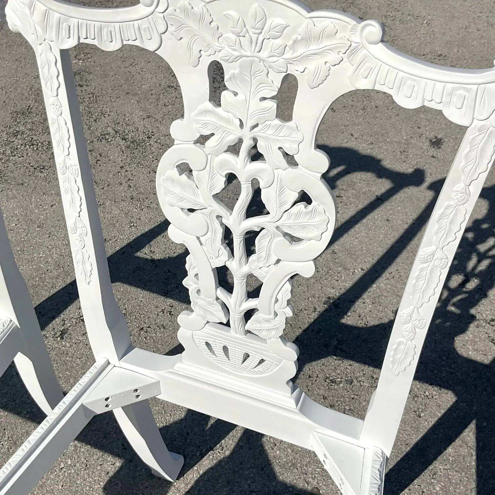 Vintage Regency White Ball and Claw Foot Carved Chippendale Chairs - a Pair — additional photo 4