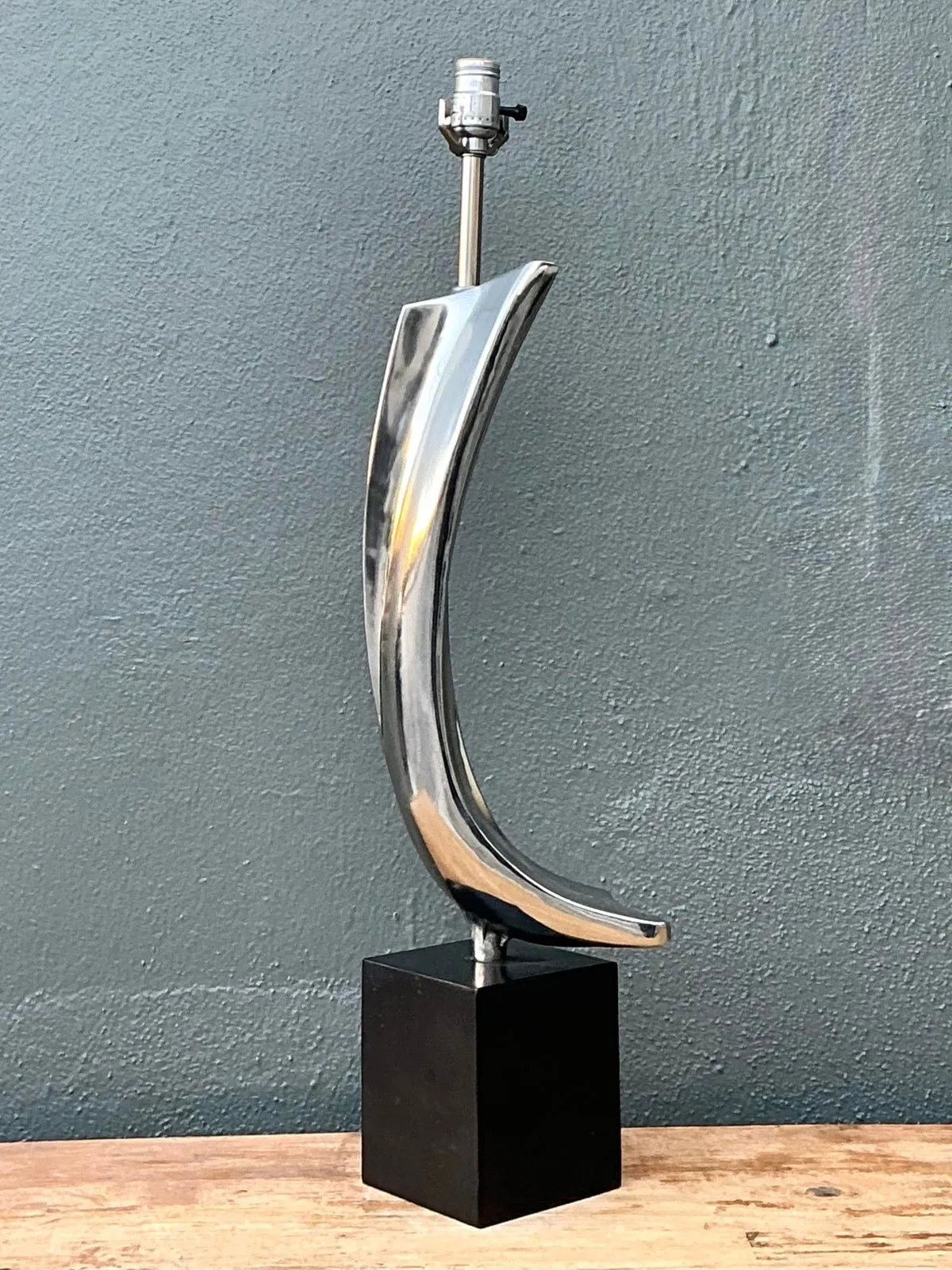 Vintage MCM Weiss and Barr for Laurel Lamp Company Chrome Sculptural Lamp — additional photo 4
