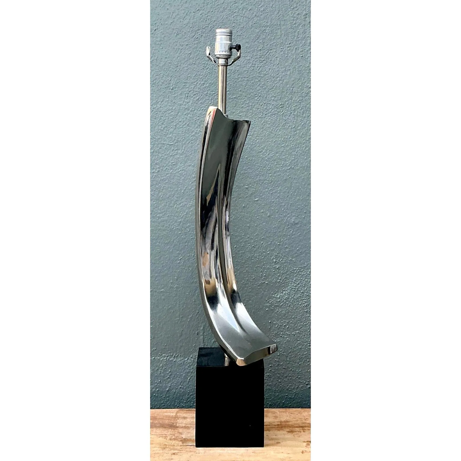 Vintage MCM Weiss and Barr for Laurel Lamp Company Chrome Sculptural Lamp — additional photo 8