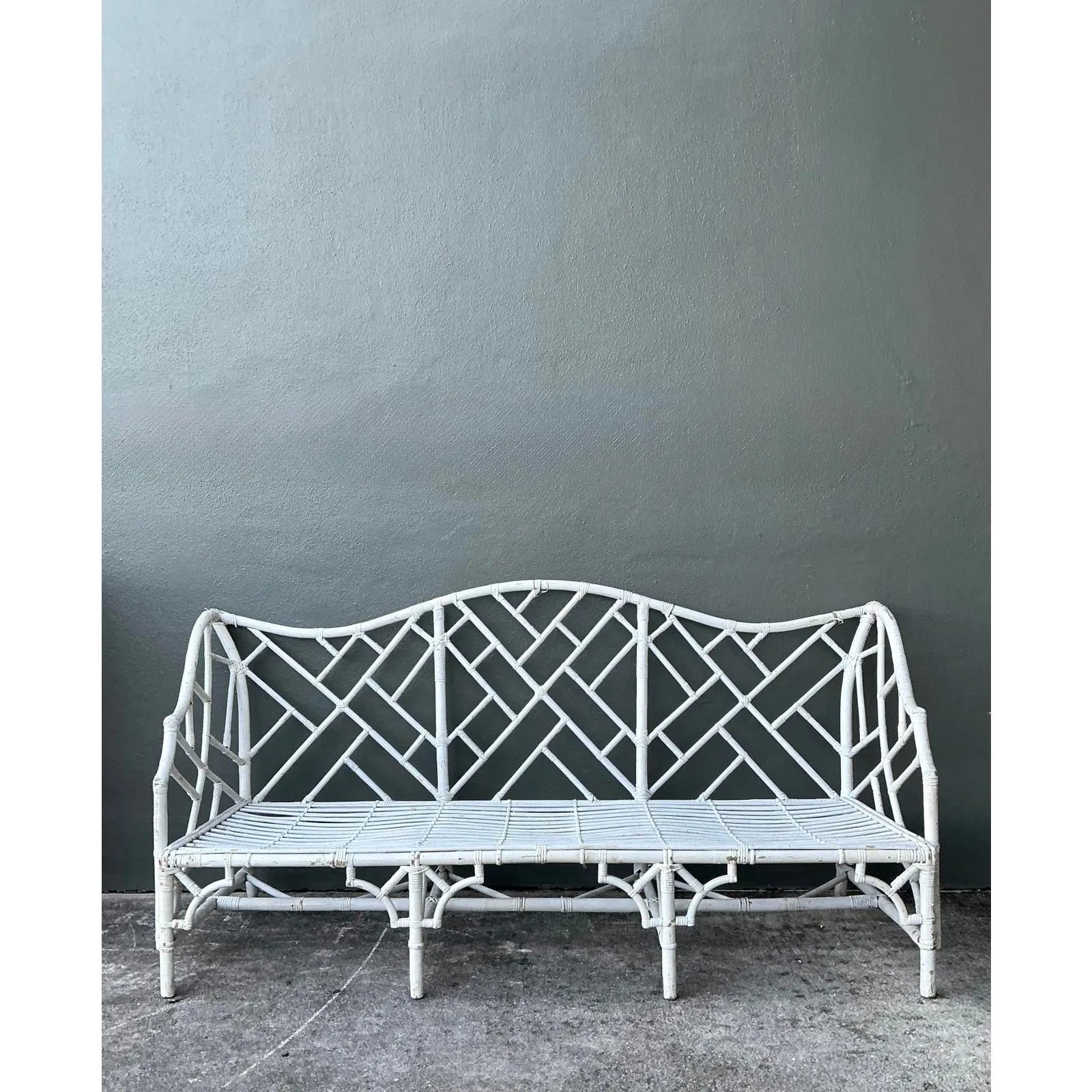 Vintage Chinese Chippendale Camel Back Rattan Sofa — additional photo 2
