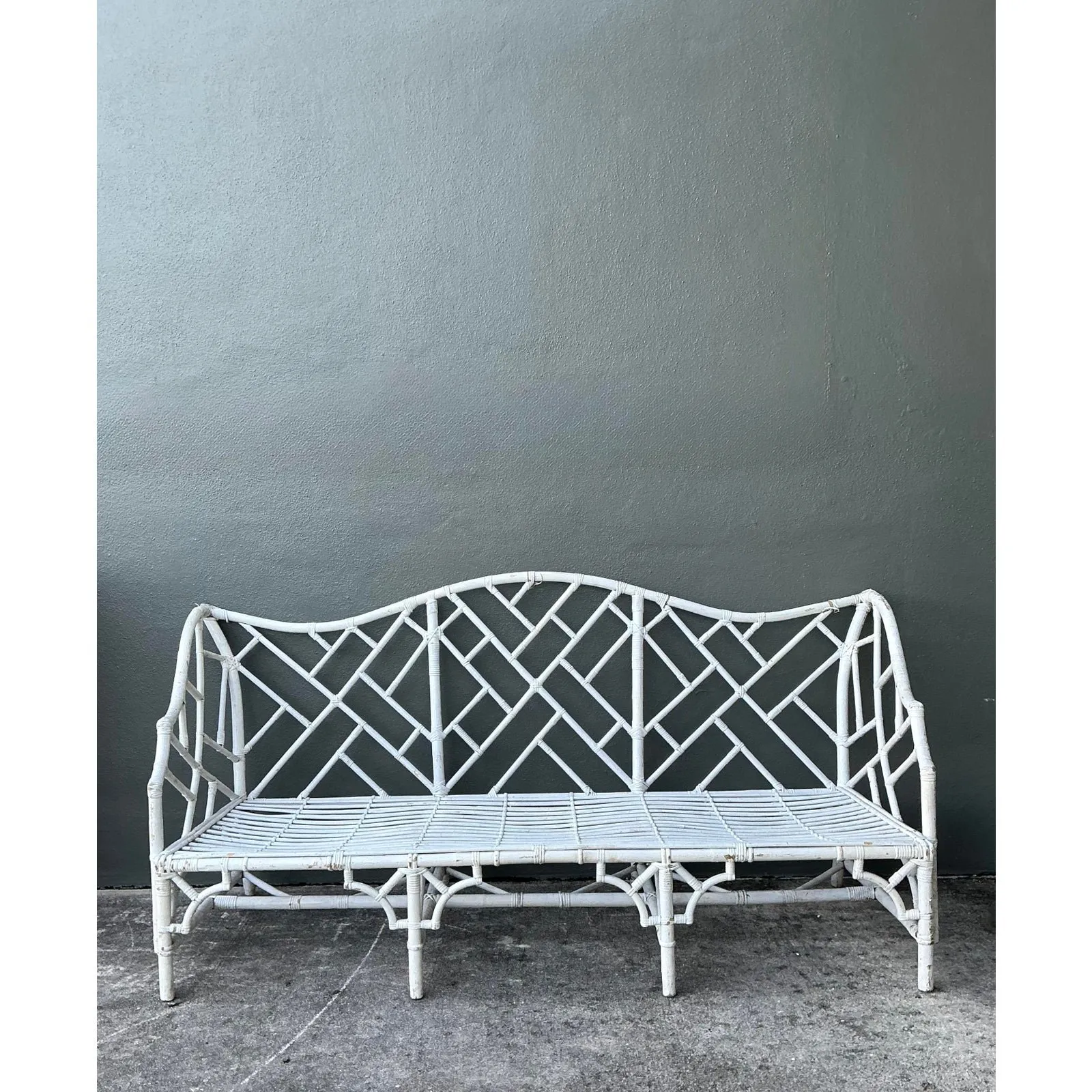 Vintage Chinese Chippendale Camel Back Rattan Sofa — additional photo 7