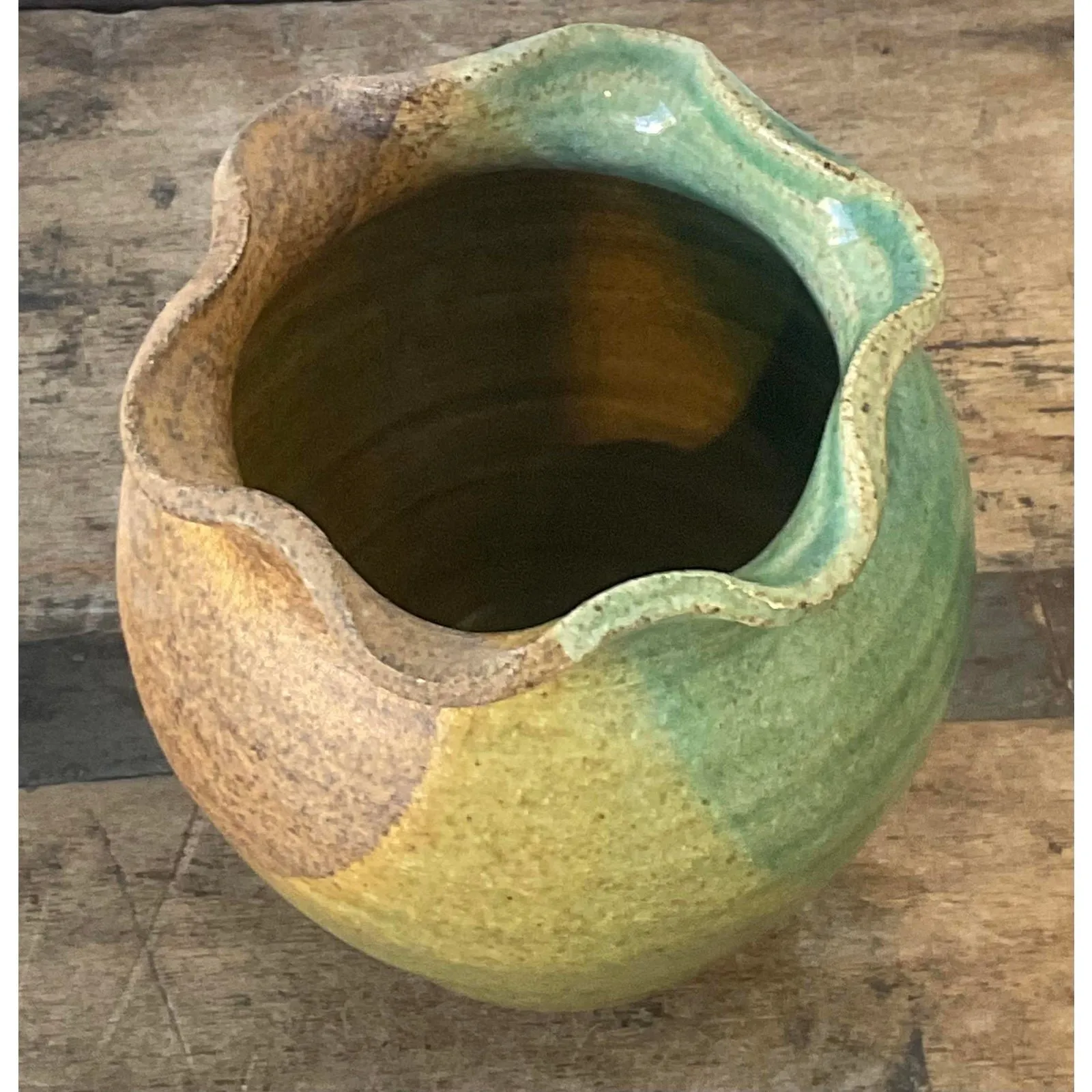 Vintage Original Studio Pottery Ruffle Vase — additional photo 2