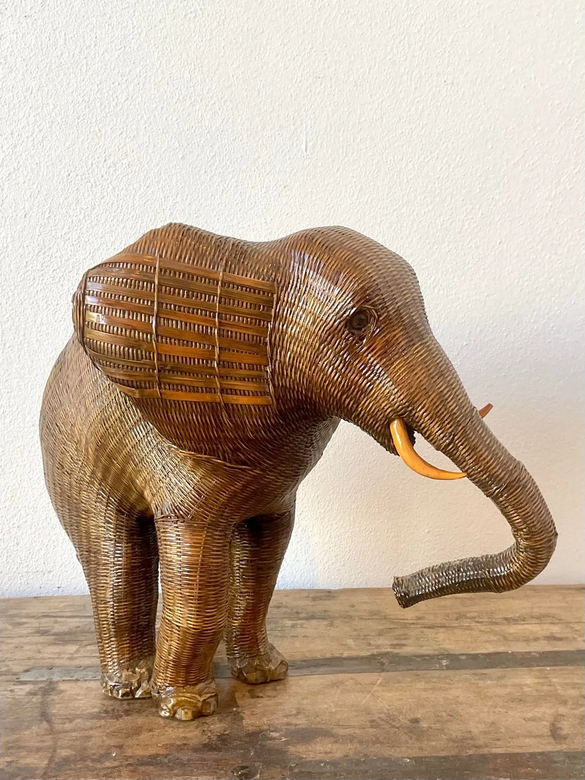 Vintage Shanghai Handicrafts Elephant Basket - Detail view