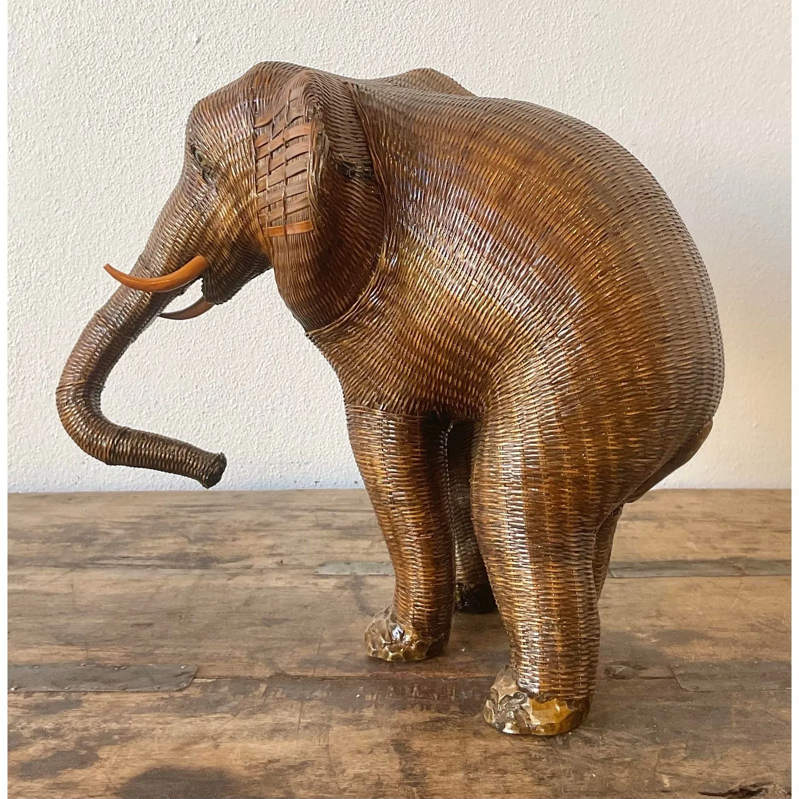 Vintage Shanghai Handicrafts Elephant Basket — additional photo 7