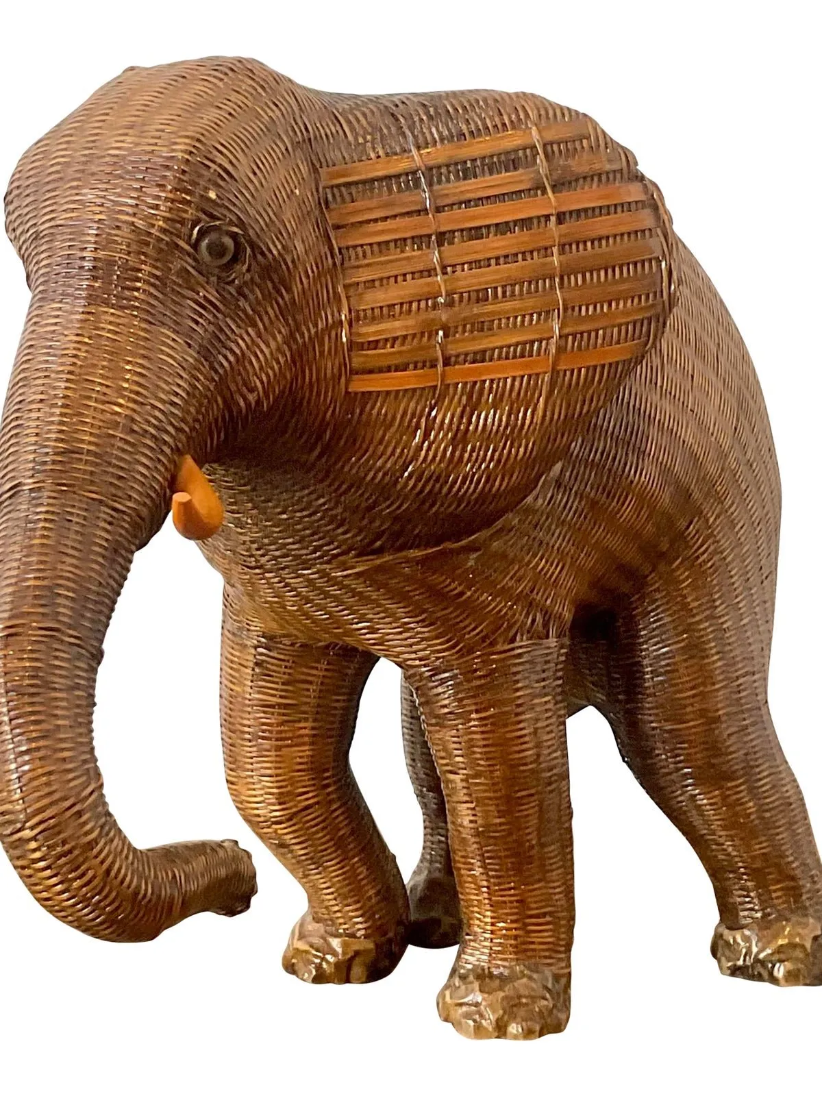 Vintage Shanghai Handicrafts Elephant Basket - Bottom view