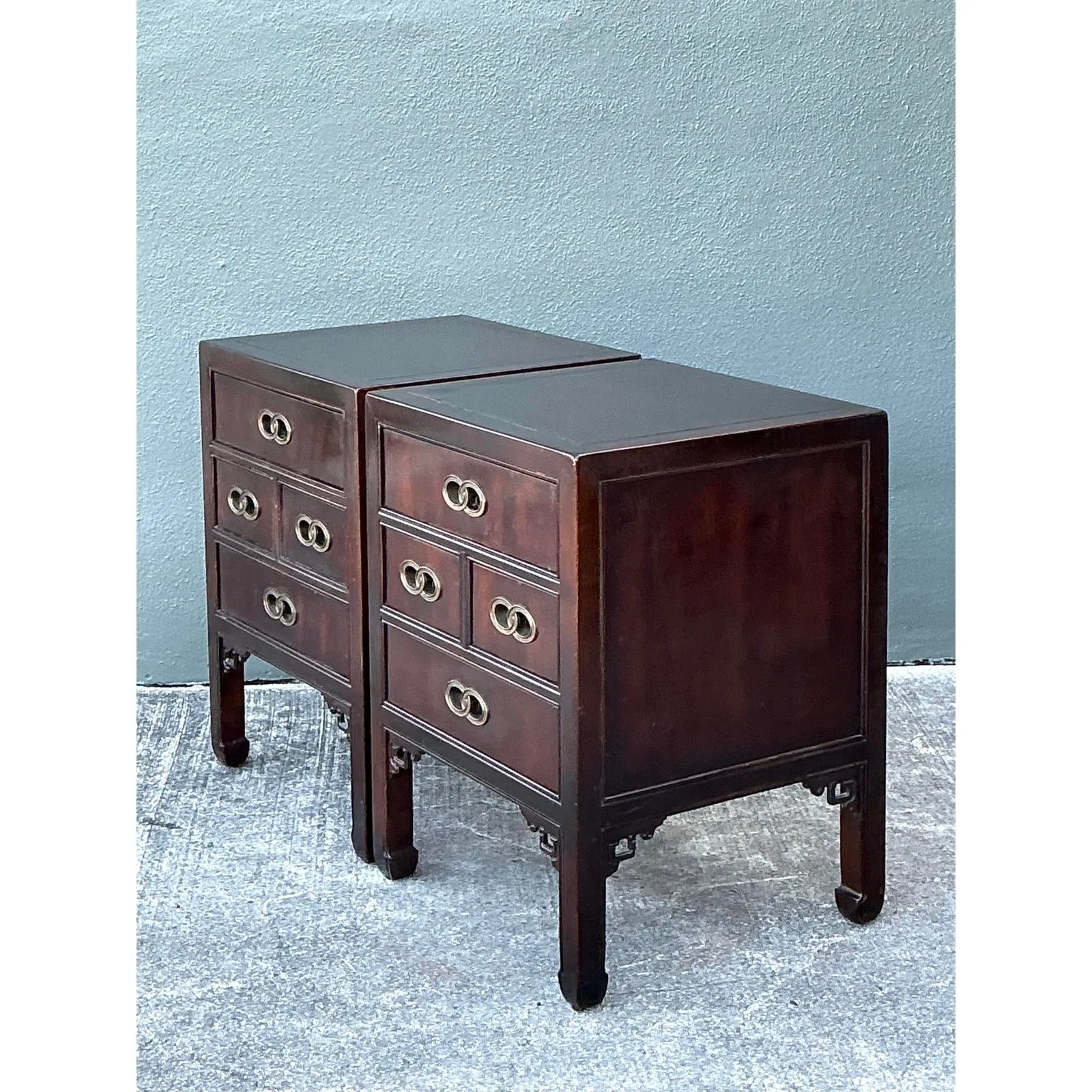 Vintage Henredon Fretwork Nightstands - A Pair — additional photo 6