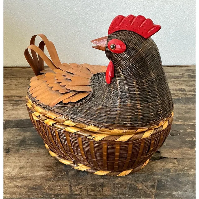 Vintage Shanghai Handicrafts Chicken Basket — additional photo 2