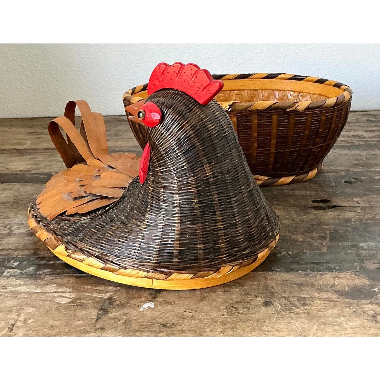 Vintage Shanghai Handicrafts Chicken Basket — additional photo 3