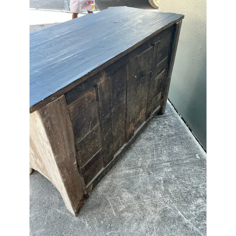 Vintage Patinated Gustavian Serpentine Chest of Drawers — additional photo 6