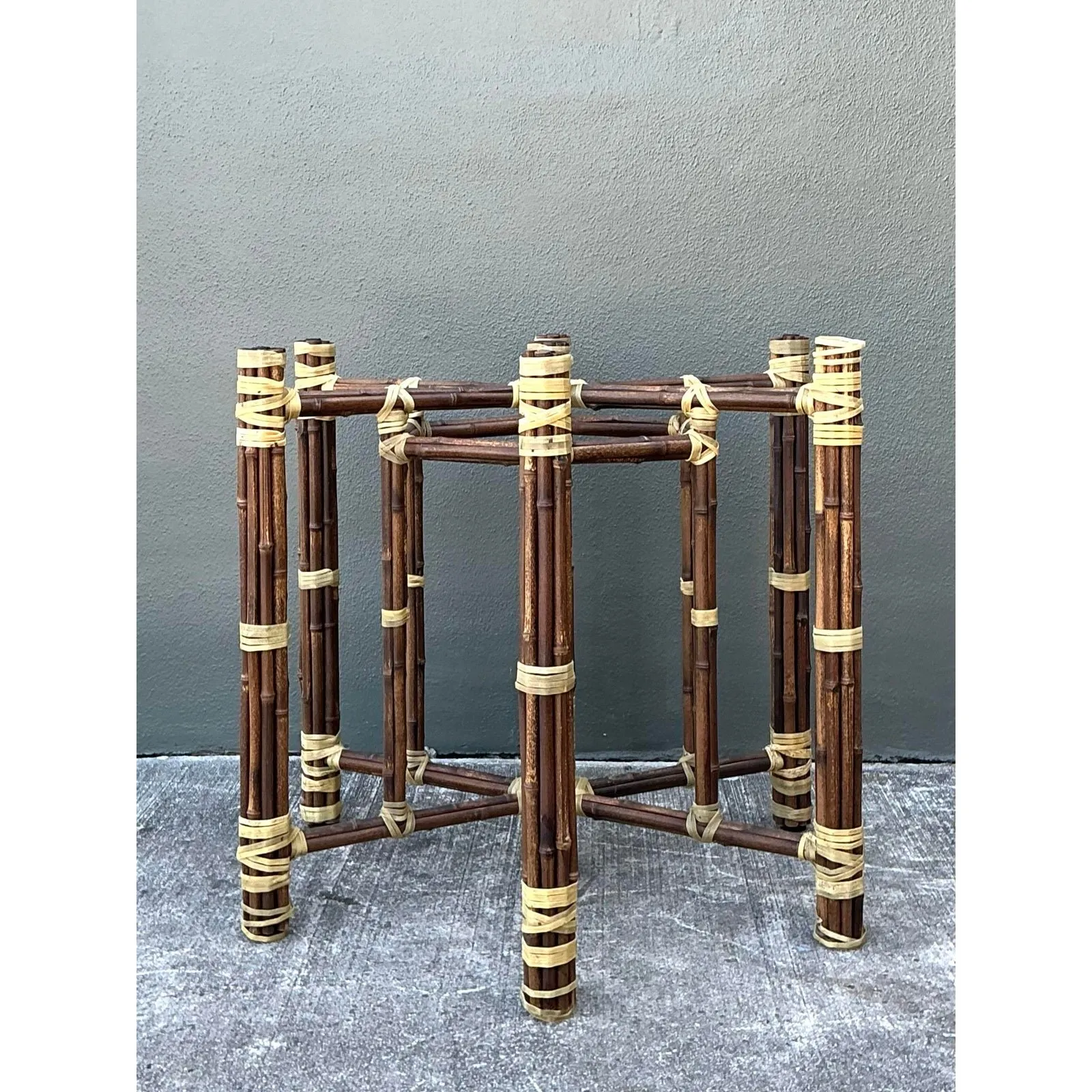 Vintage Bundled Rattan Dining Table Pedestal — additional photo 5