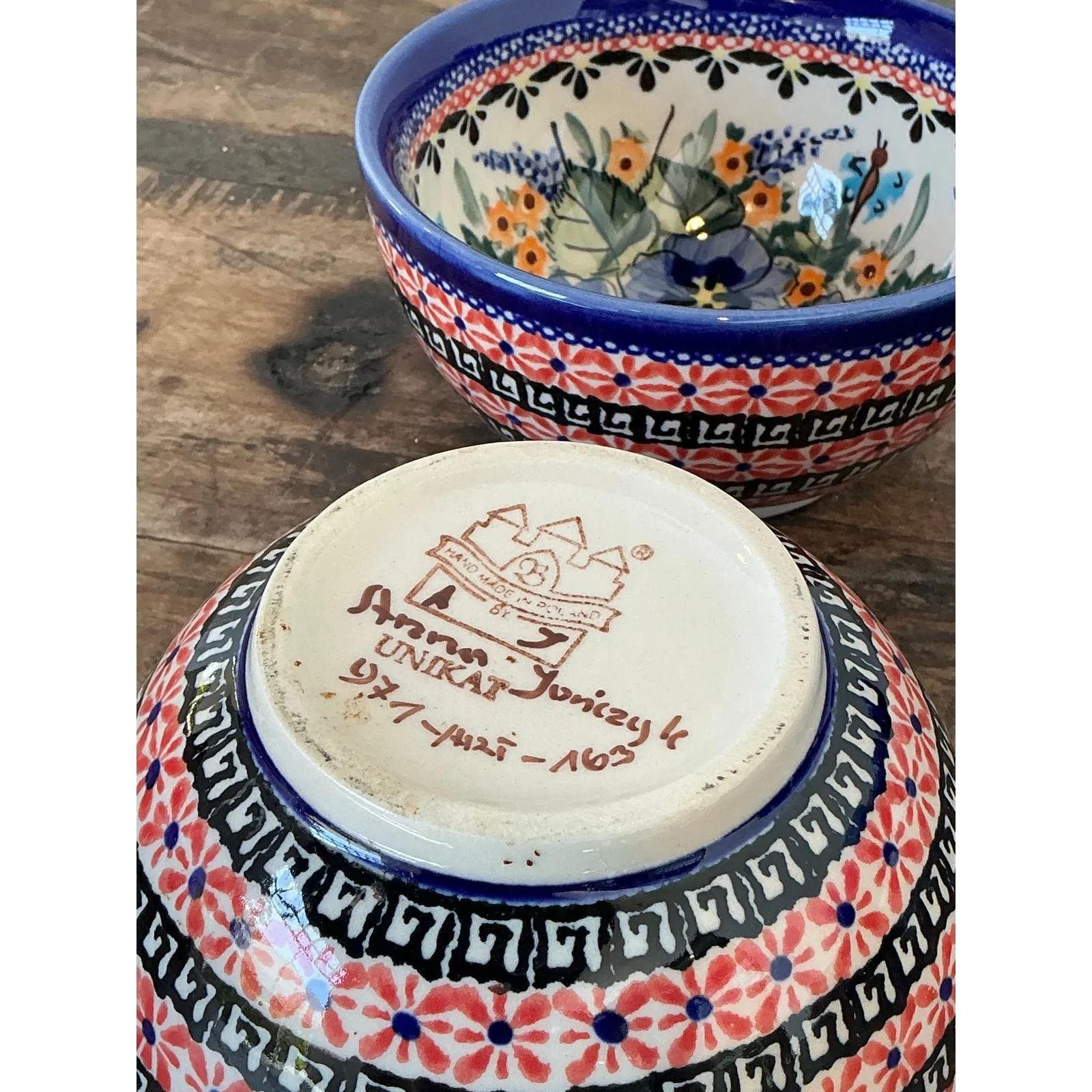 Vintage Polish Hand Painted Ceramic Bowls - Set of 2 — additional photo 4