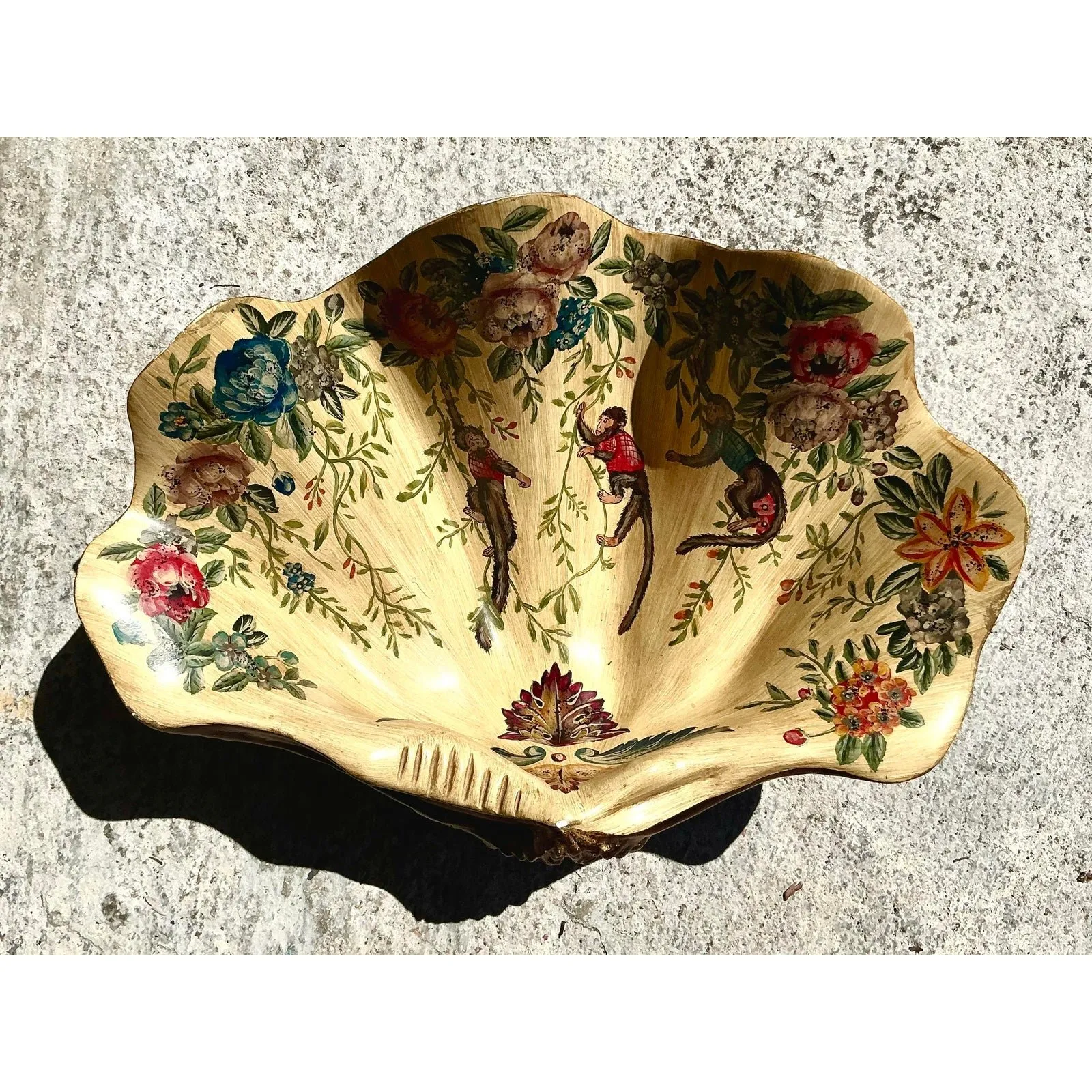 Vintage Regency Hand Painted Faux Clam Shell