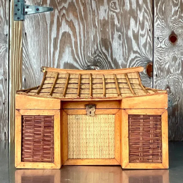 Vintage Boho Pagoda Trunk — additional photo 7