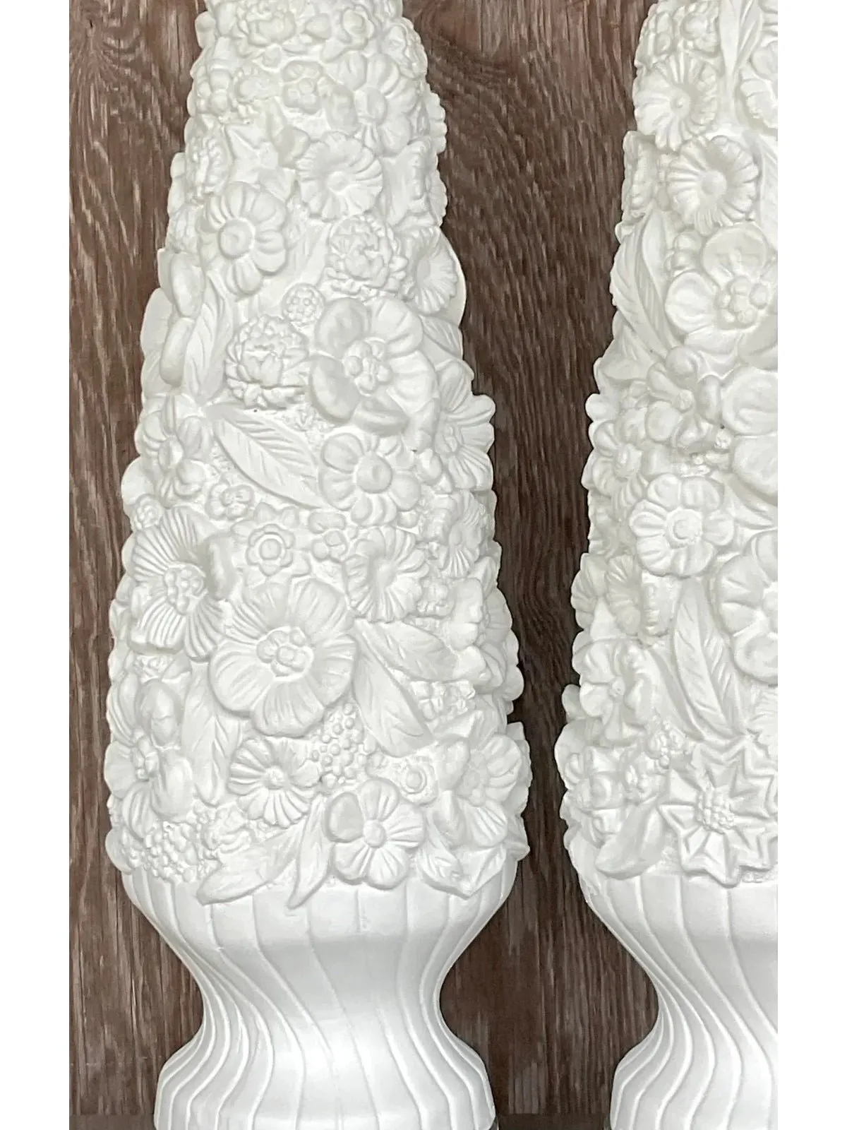 Vintage Coastal Monumental Plaster Floral Table Lamps - a Pair — additional photo 4