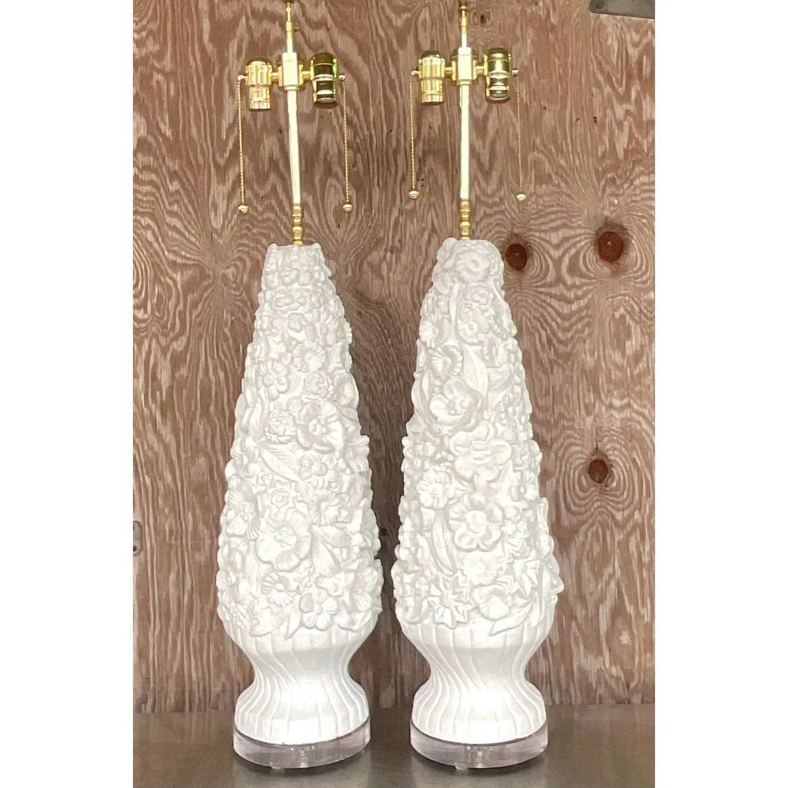 Vintage Coastal Monumental Plaster Floral Table Lamps - a Pair — additional photo 6