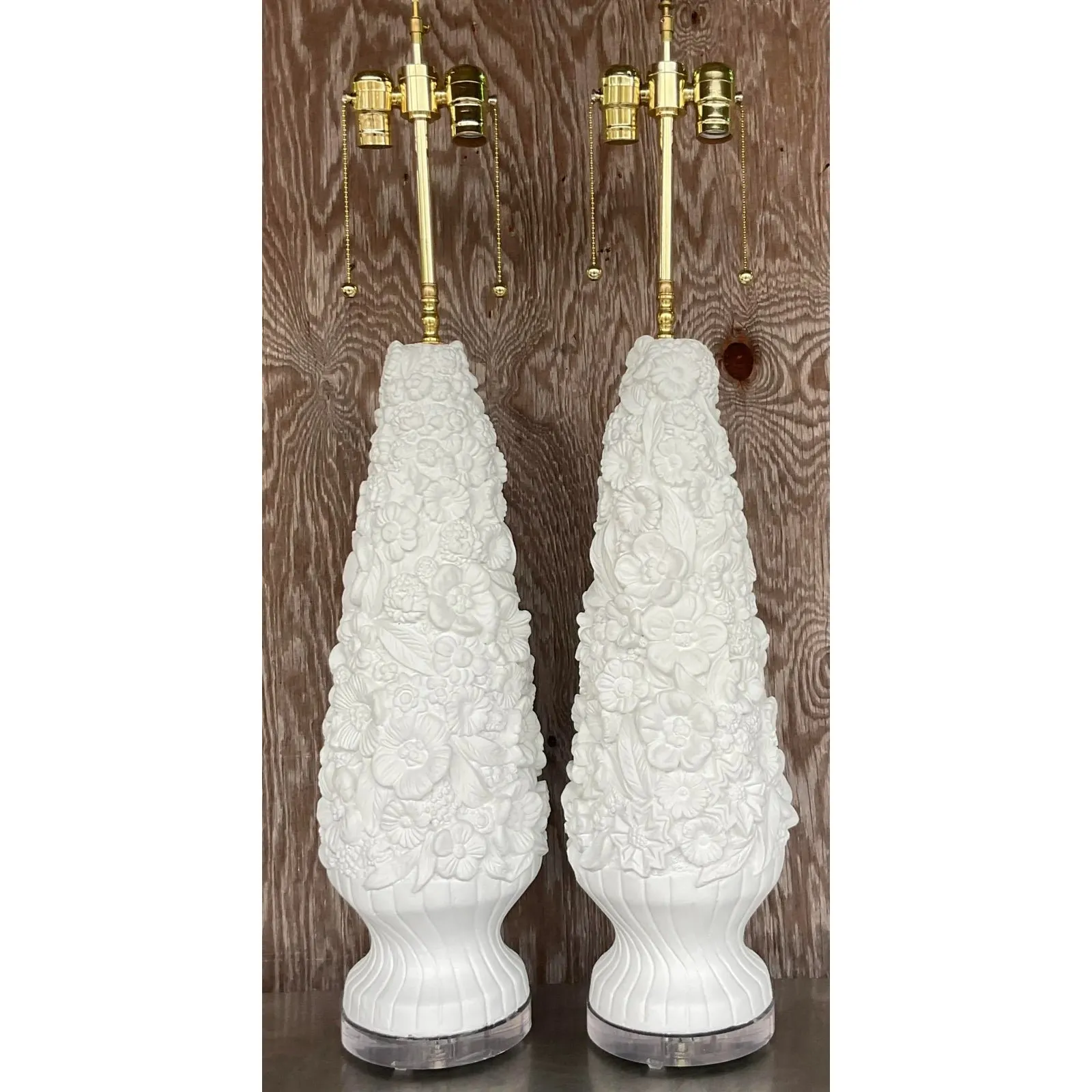 Vintage Coastal Monumental Plaster Floral Table Lamps - a Pair — additional photo 8