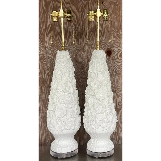 Vintage Coastal Monumental Plaster Floral Table Lamps - a Pair — additional photo 8