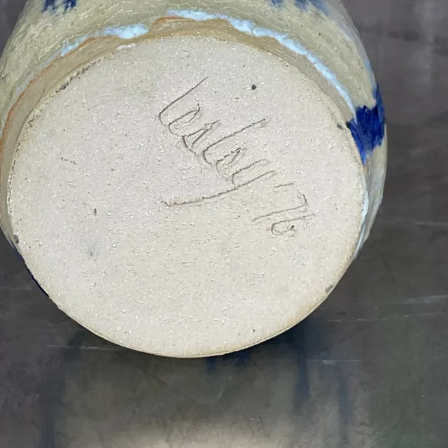 Vintage Boho Signed Studio Pottery Vase - Pottery, 4W x 6.25H — additional photo 7