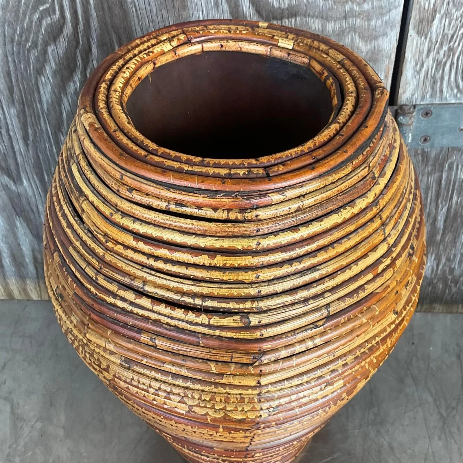 Vintage Costal Pencil Reed Low Lidded Urn — additional photo 7