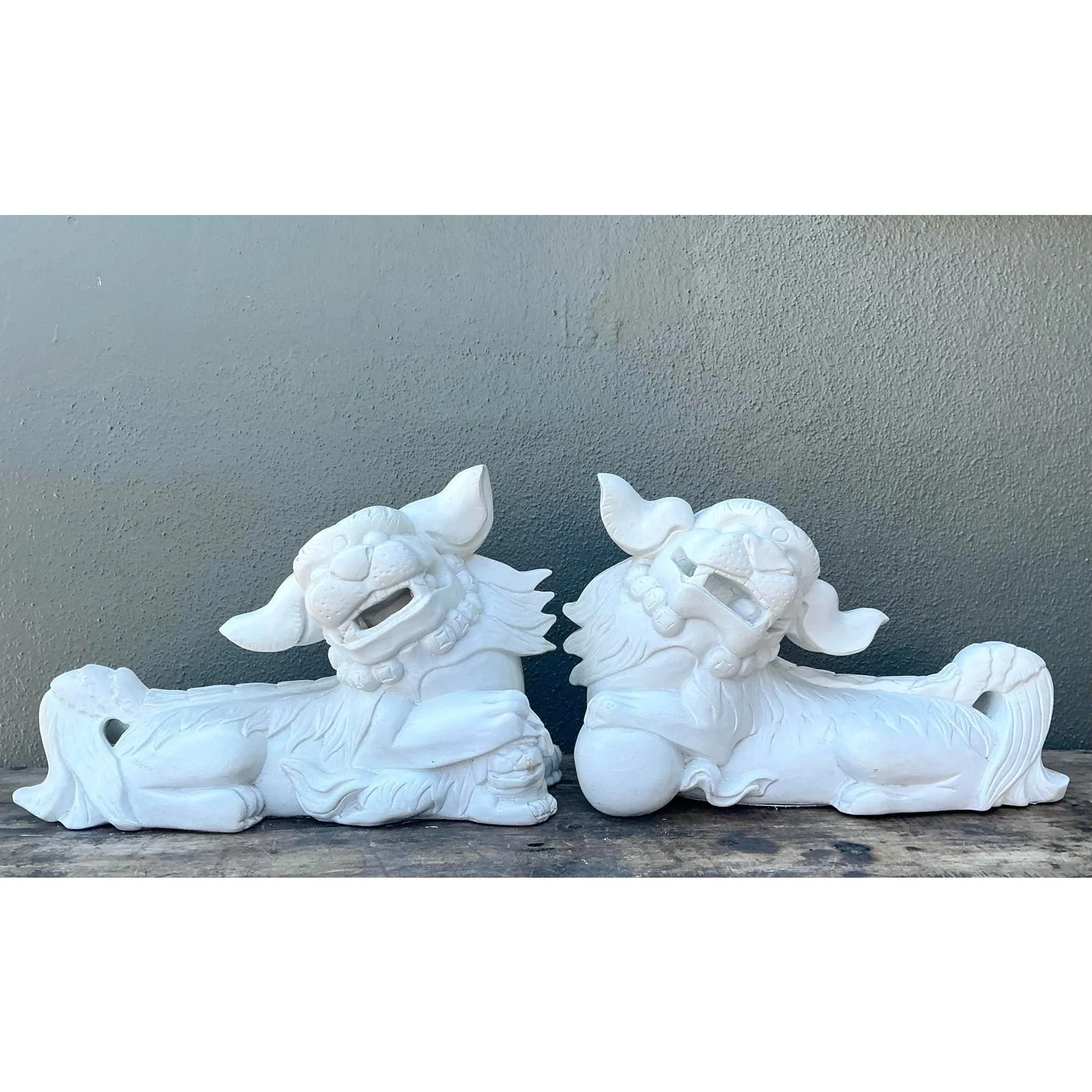 Vintage Cast Concrete Foo Dogs - Set of 2 — additional photo 3