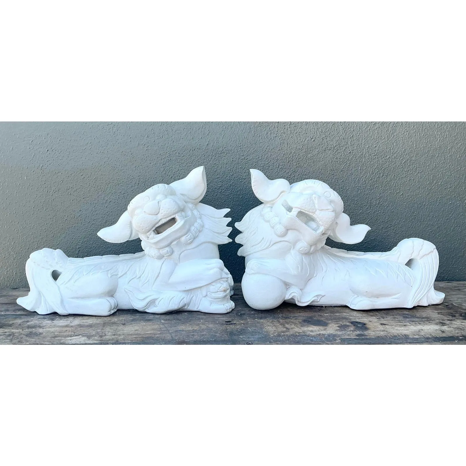 Vintage Cast Concrete Foo Dogs - Set of 2 — additional photo 5