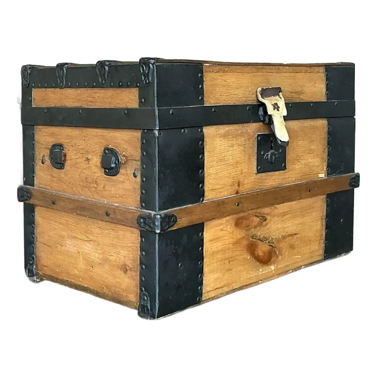 Antique Boho 19th Century Travel Trunk — additional photo 1