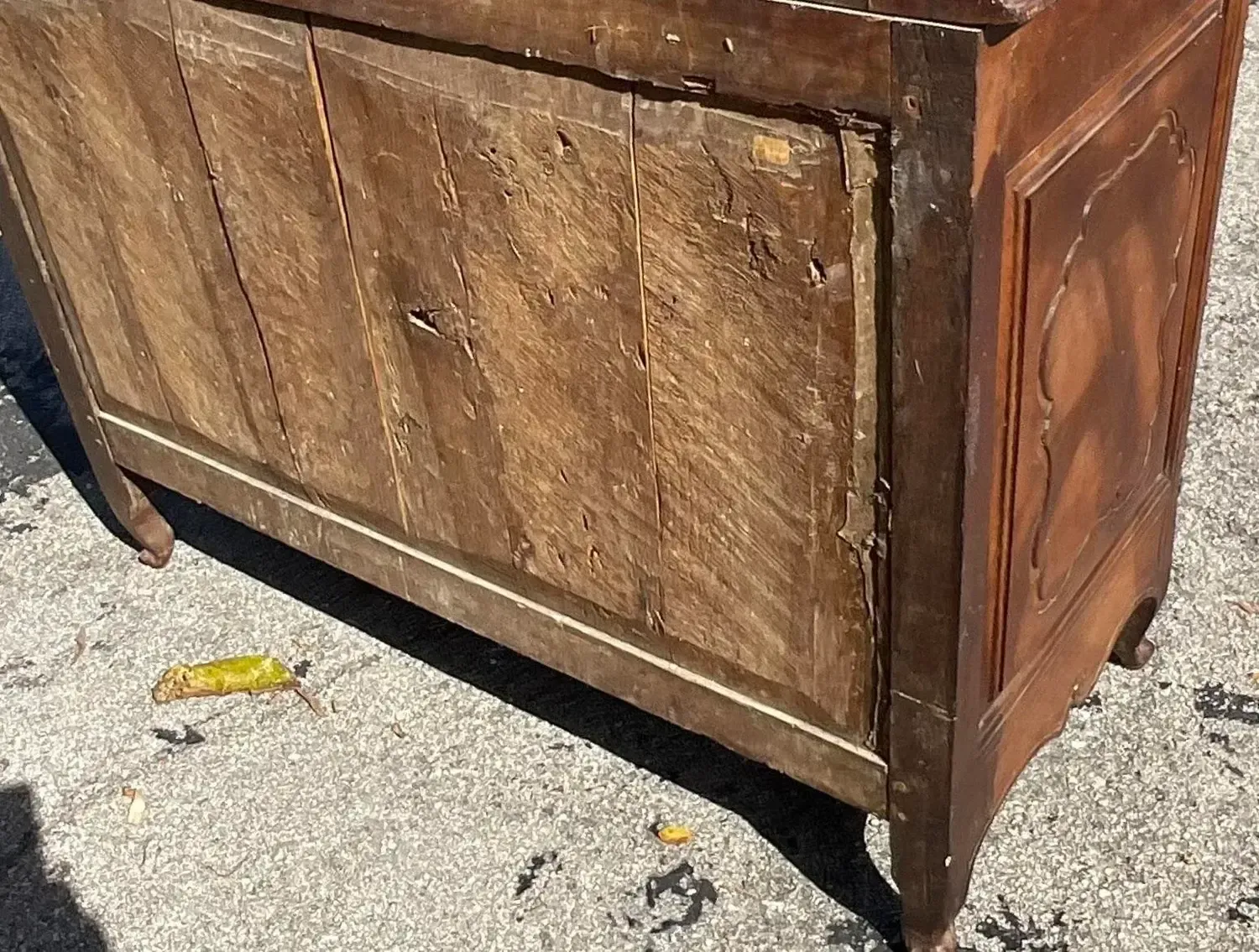 Antique Regency 19th Century Carved French Chest of Drawers — additional photo 4