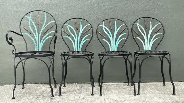 Vintage Cast Aluminum Cat Tail Dining Table Set of 5 — additional photo 1