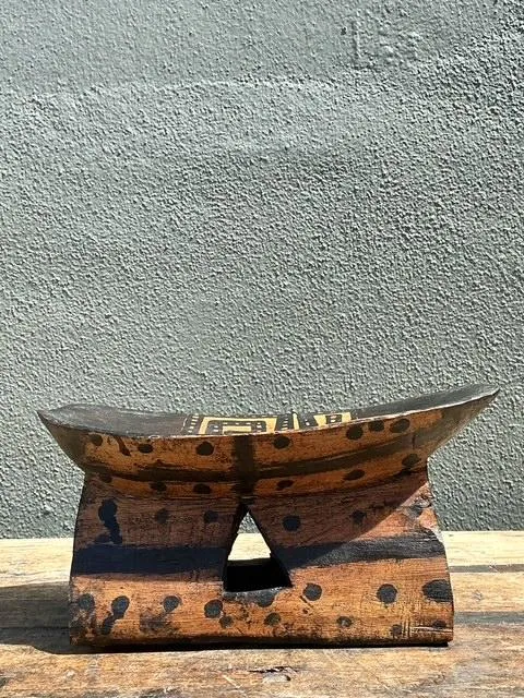 Vintage Brazilian Hand Painted Head Rest — additional photo 1