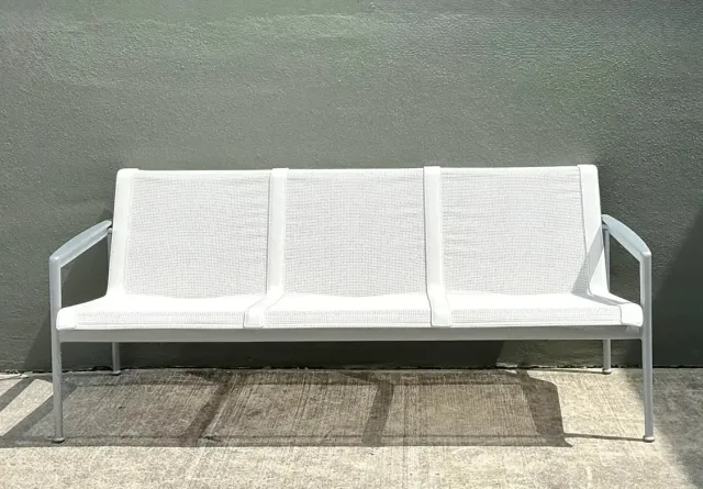 Vintage MCM Richard Schultz 1966 Outdoor Sofa — additional photo 1
