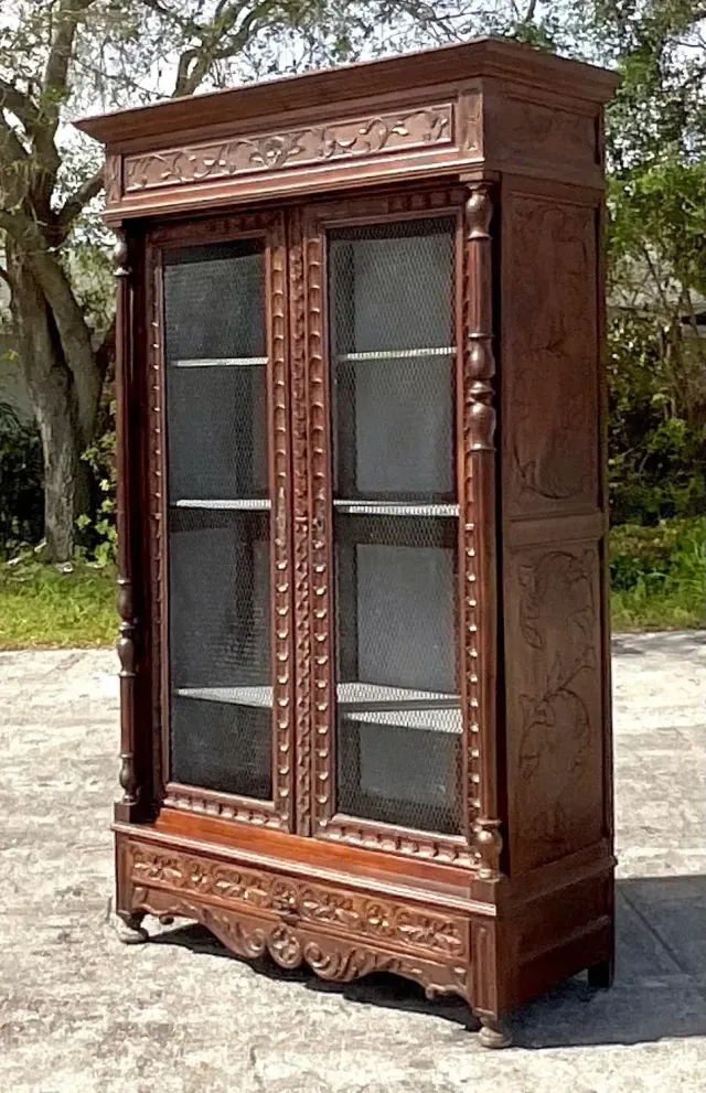 Early 20th Century Vintage Boho Carved Display Cabinet — additional photo 2