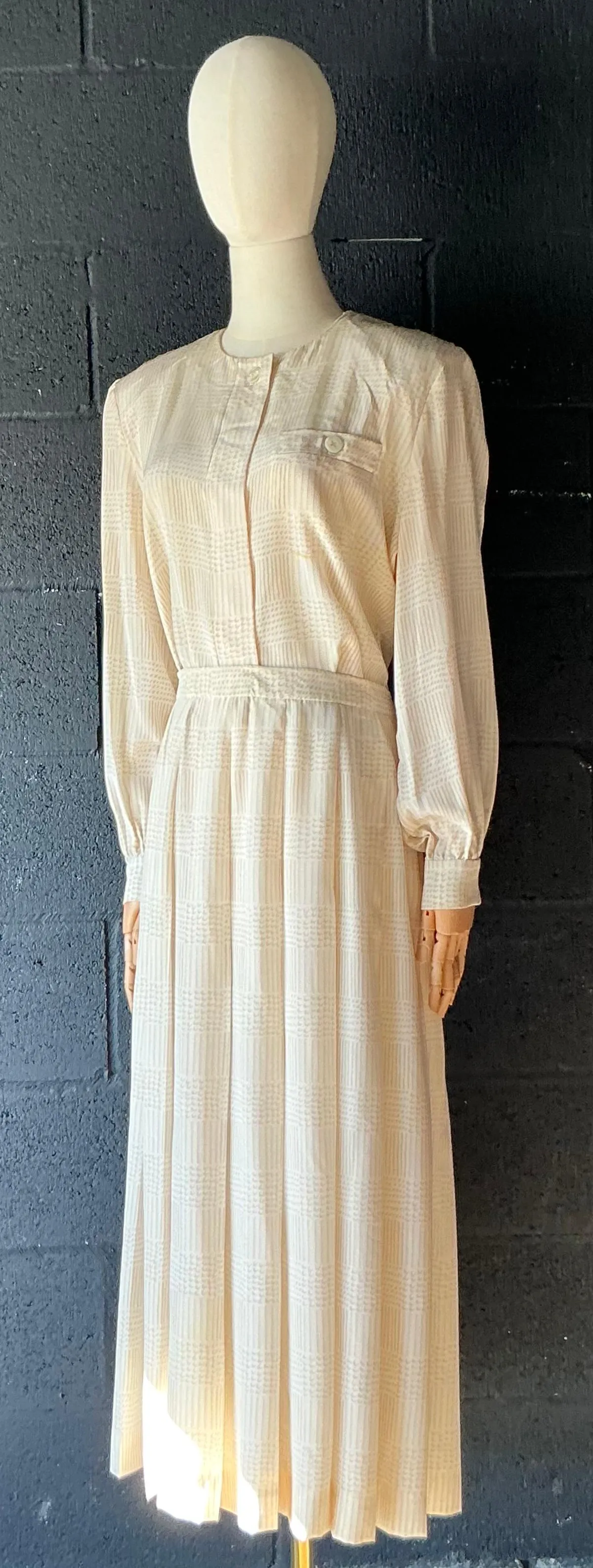 Vintage Gloria Sachs Two Piece Blouse & Skirt Set — additional photo 6