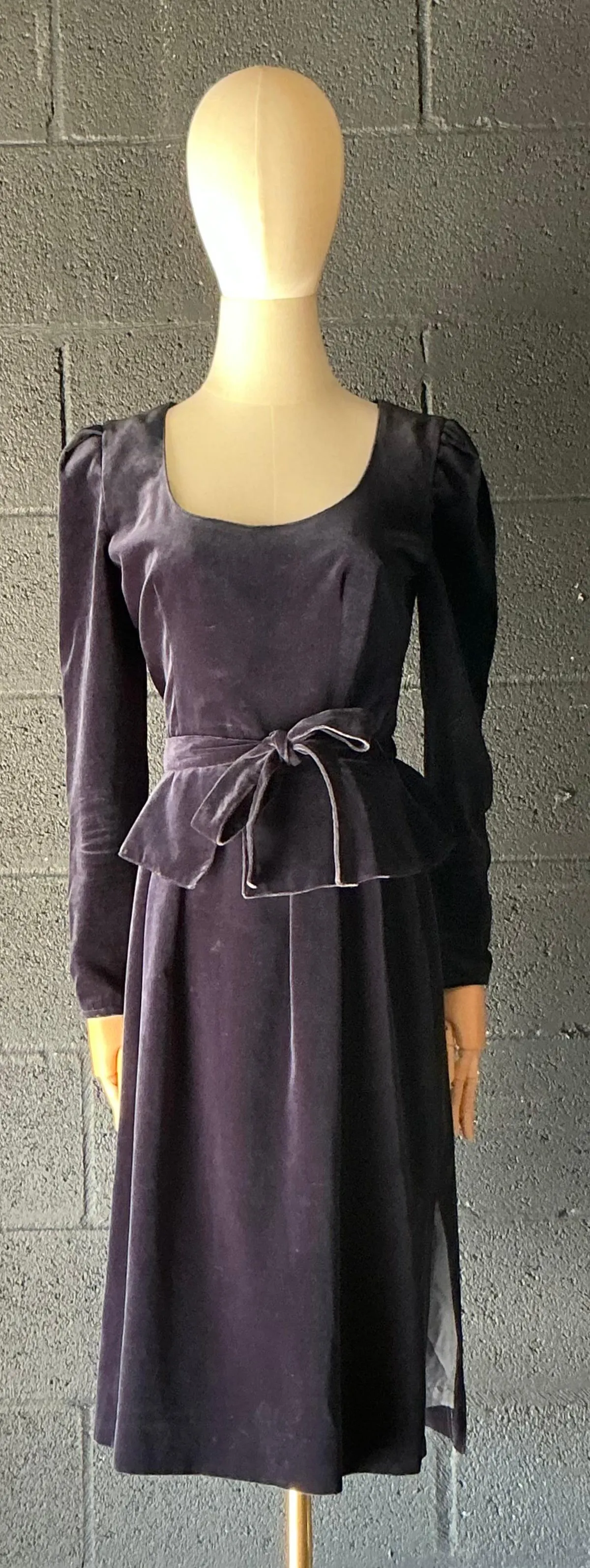 Vintage Guy Laroche Navy Blue Velvet Dress — additional photo 1