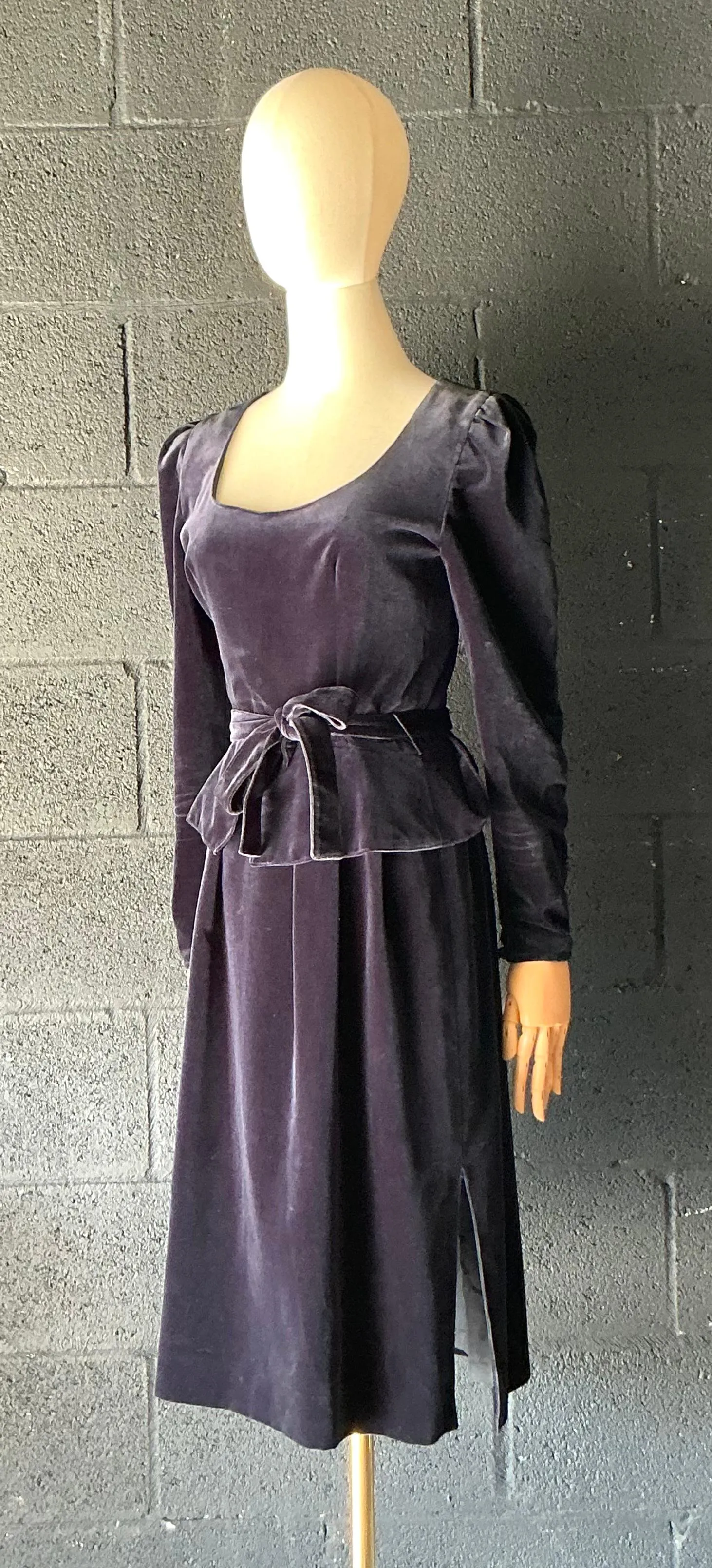 Vintage Guy Laroche Navy Blue Velvet Dress — additional photo 5