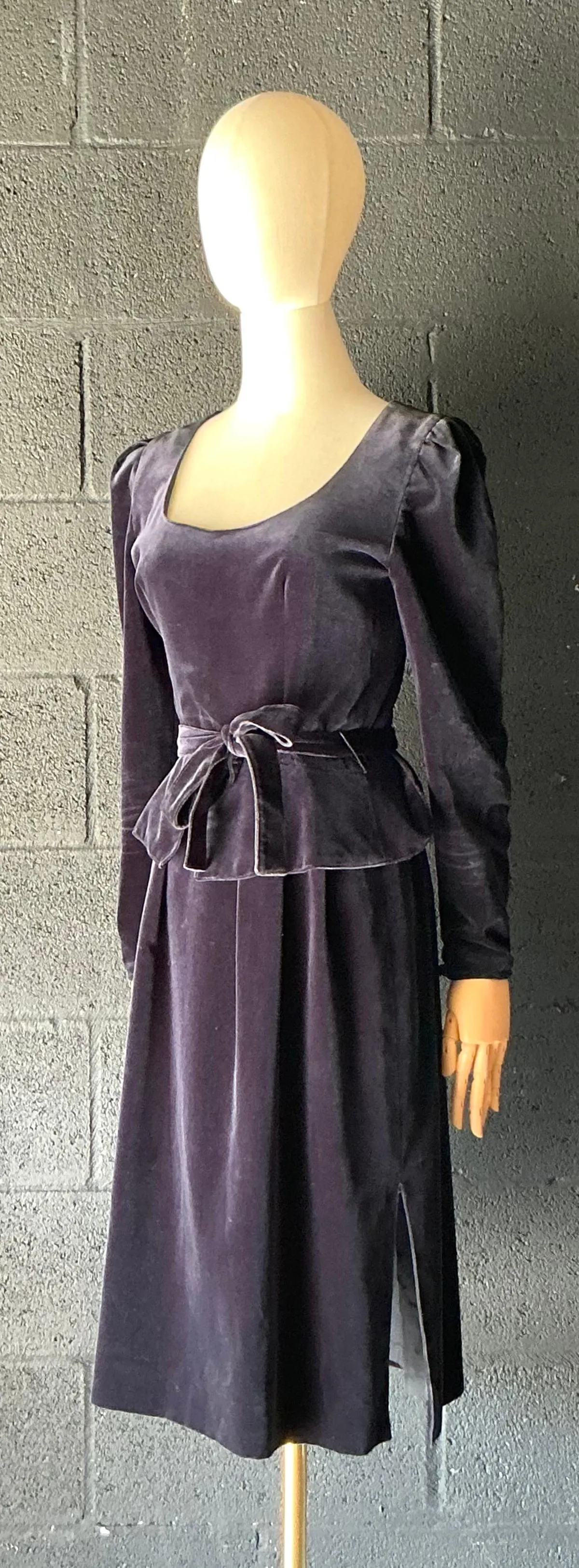 Vintage Guy Laroche Navy Blue Velvet Dress — additional photo 5