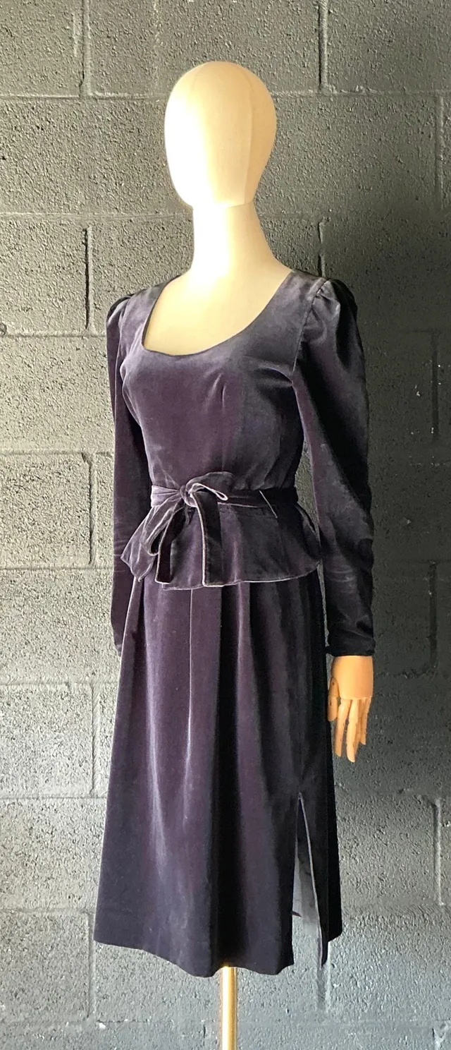 Vintage Guy Laroche Navy Blue Velvet Dress — additional photo 6