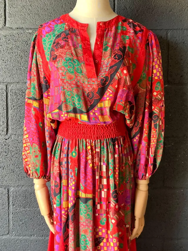 Vintage Diane Freis Silk Patterned Dress — additional photo 4