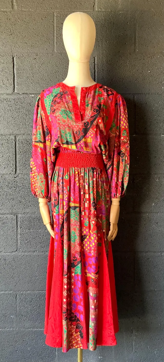 Vintage Diane Freis Silk Patterned Dress — additional photo 5