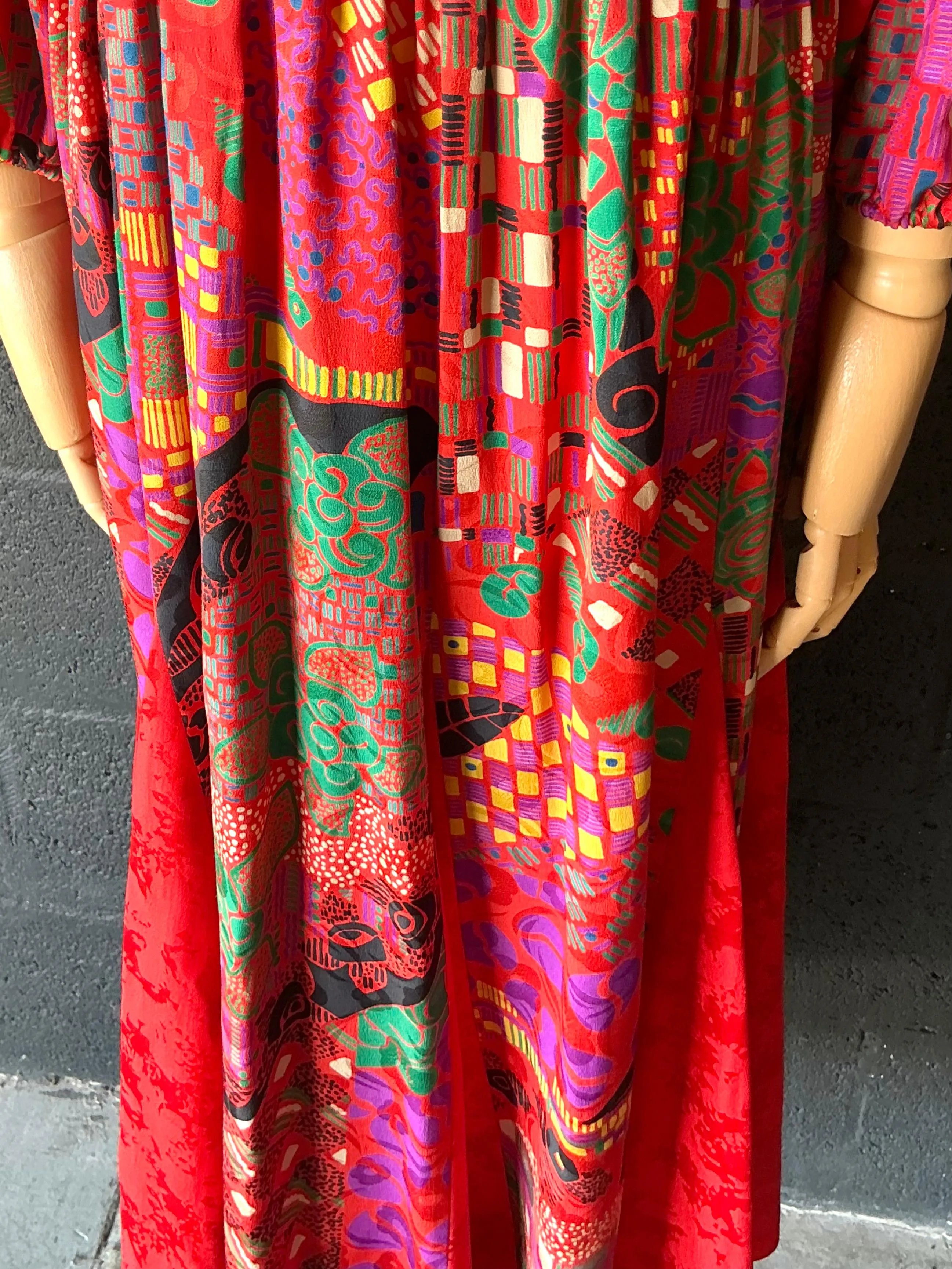 Vintage Diane Freis Silk Patterned Dress — additional photo 8