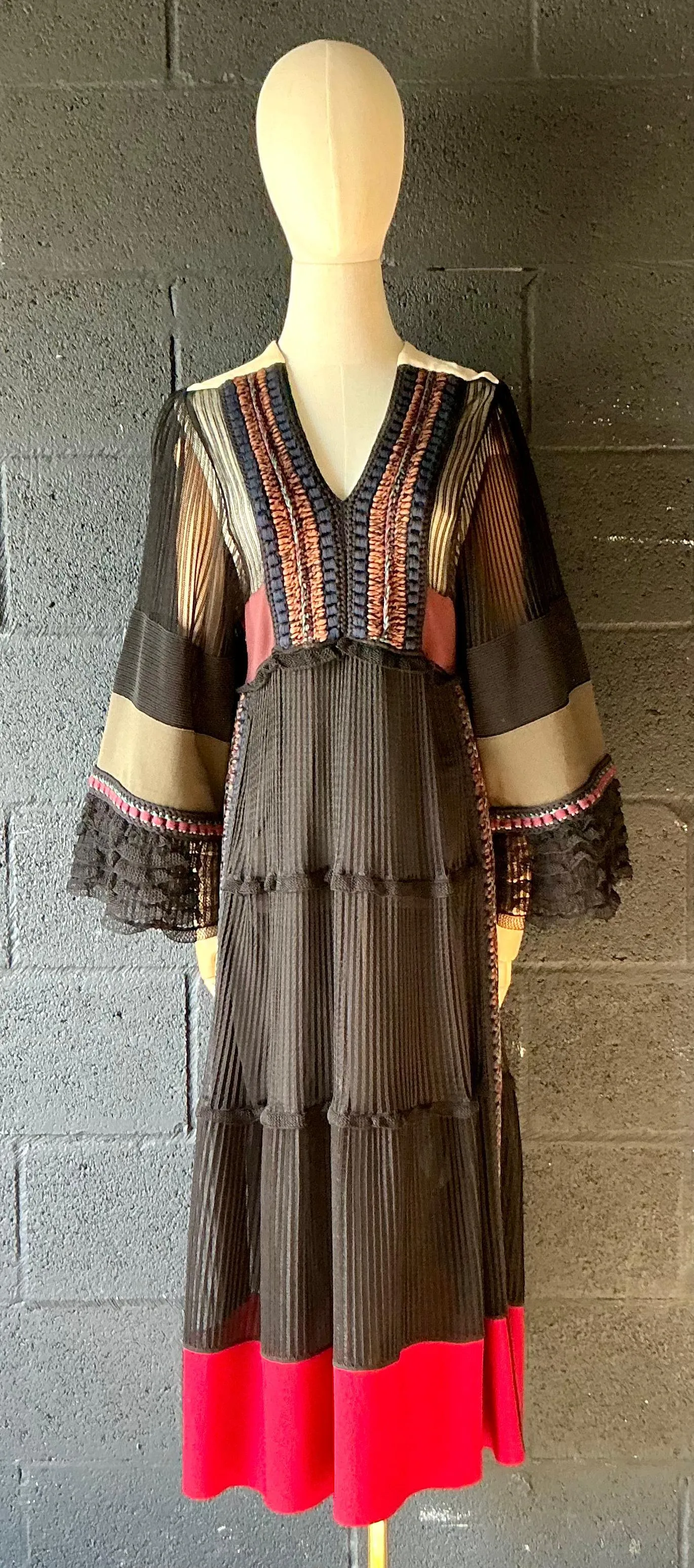 Vintage Boho Valentino Dress — additional photo 4